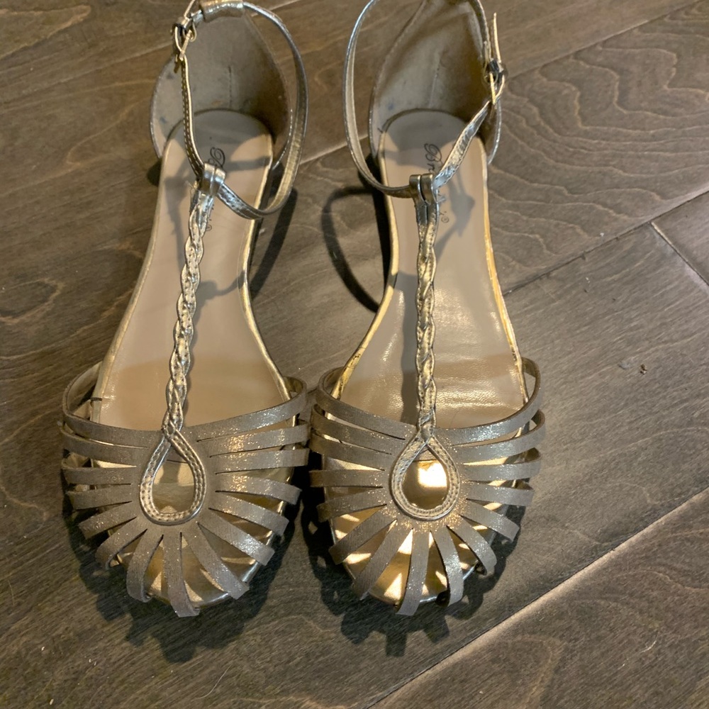Breckelle’s sandals